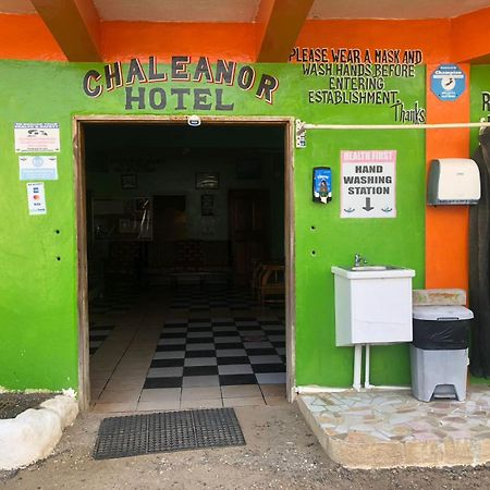Chaleanor Hotel Dangriga Buitenkant foto