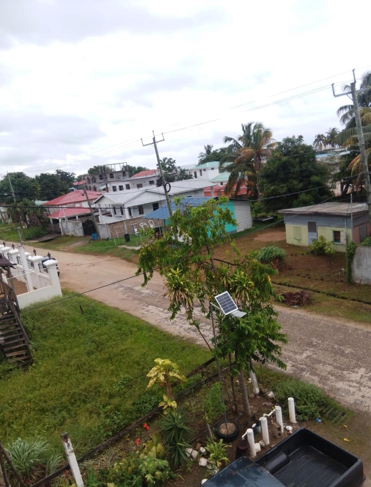 Chaleanor Hotel Dangriga Buitenkant foto